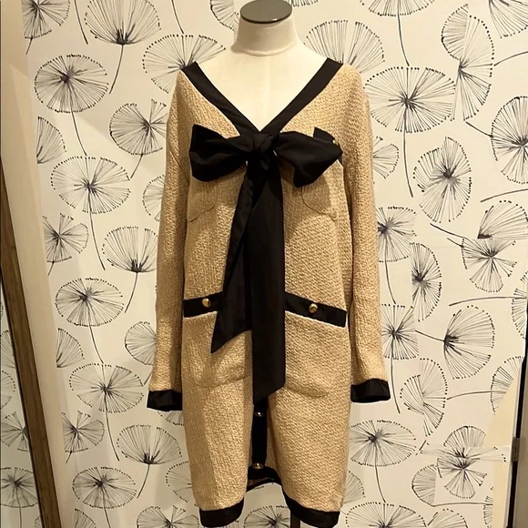 Pomander Place Beige and Black Long Sleeve Bow-Front Dress - Picture 2 of 2
